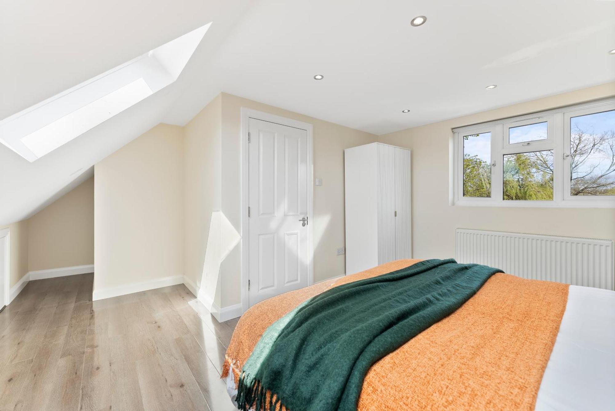 Stylish Wembley Gem - Parking -Sleeps 14 London Luaran gambar