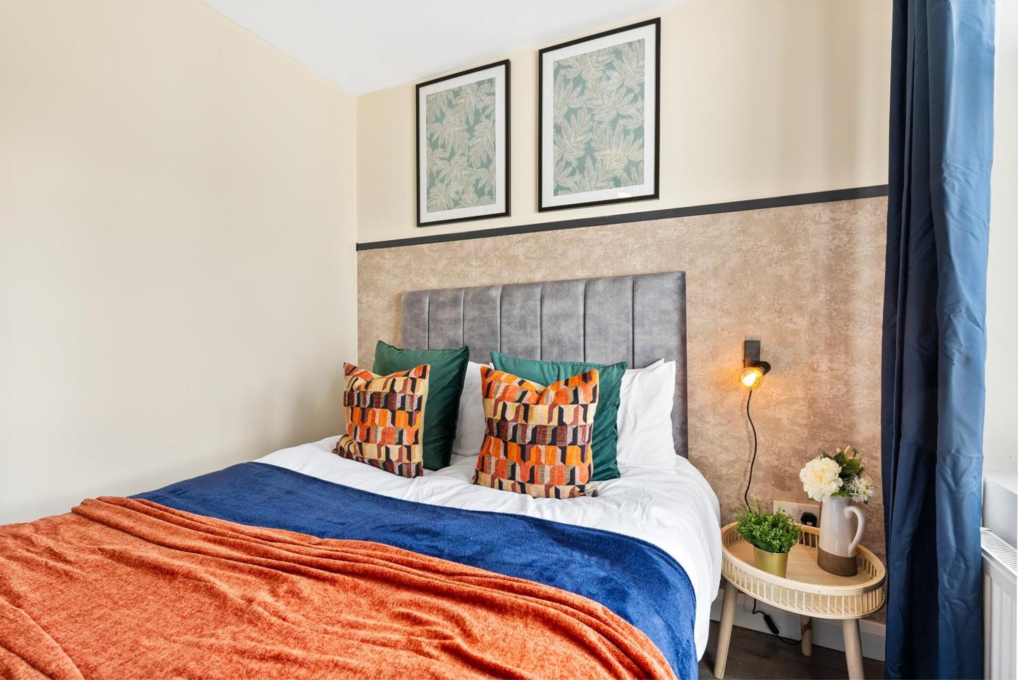 Stylish Wembley Gem - Parking -Sleeps 14 London Luaran gambar