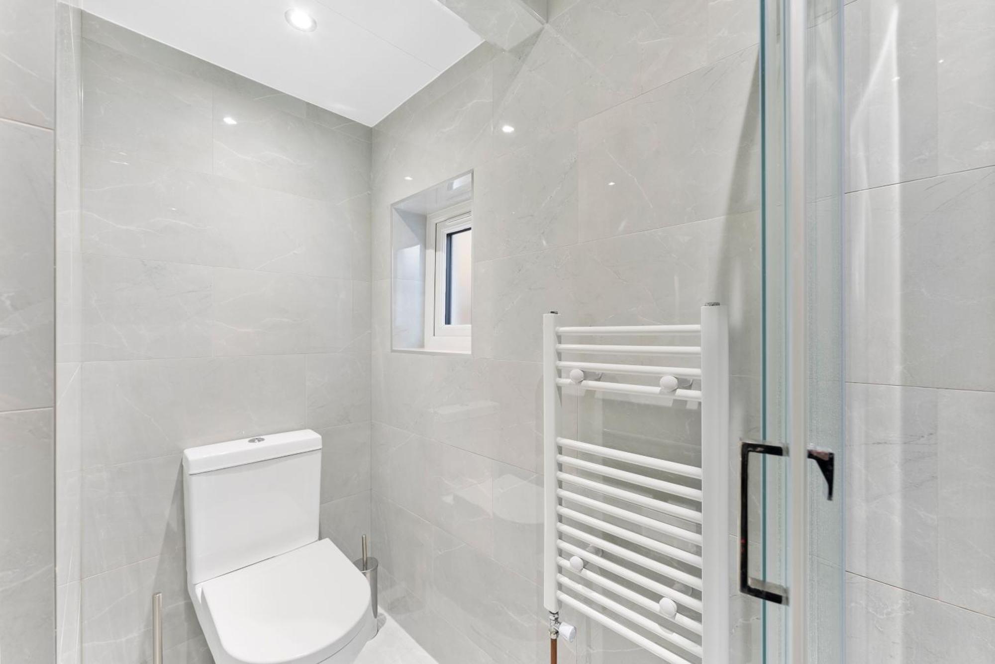 Stylish Wembley Gem - Parking -Sleeps 14 London Luaran gambar
