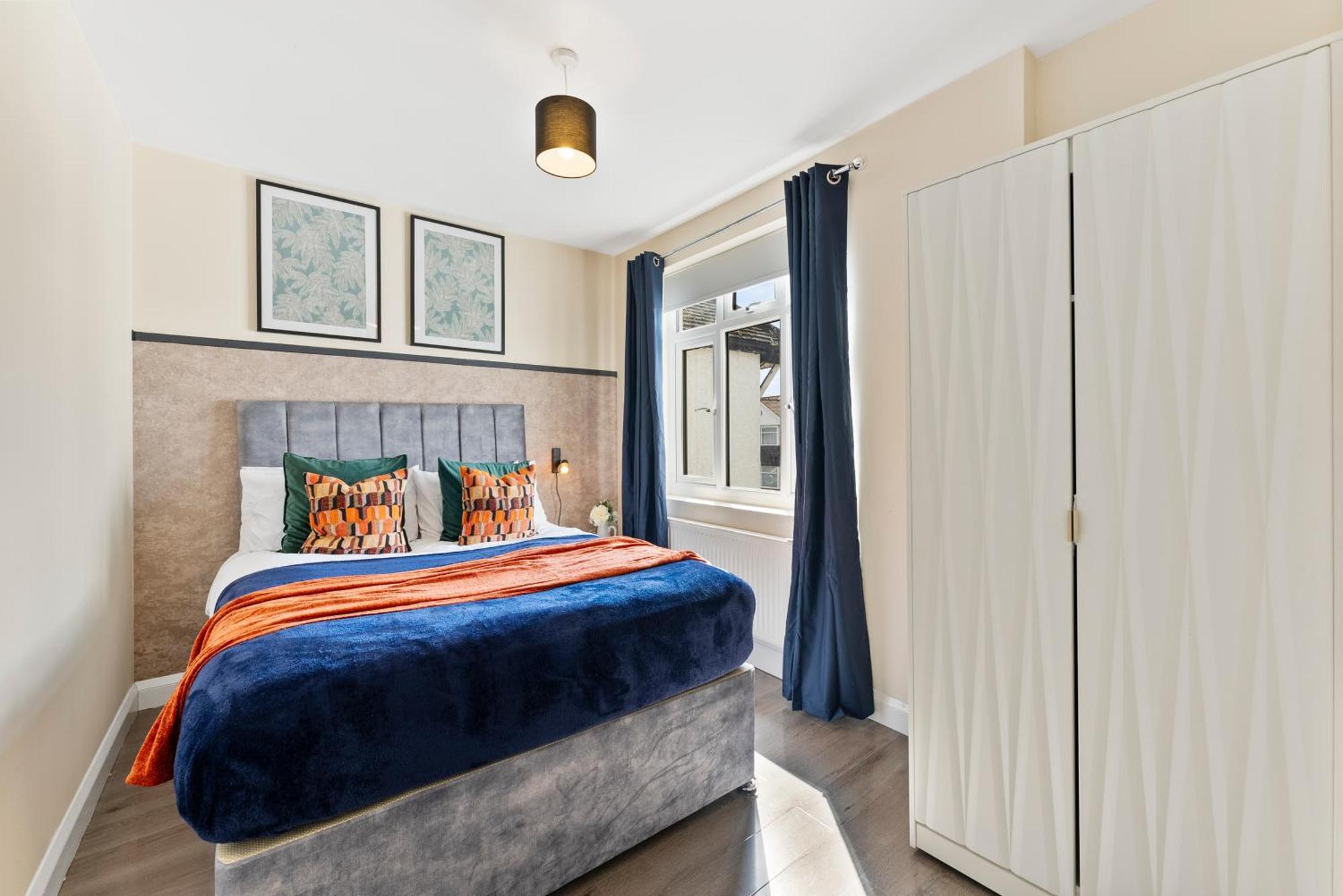 Stylish Wembley Gem - Parking -Sleeps 14 London Luaran gambar