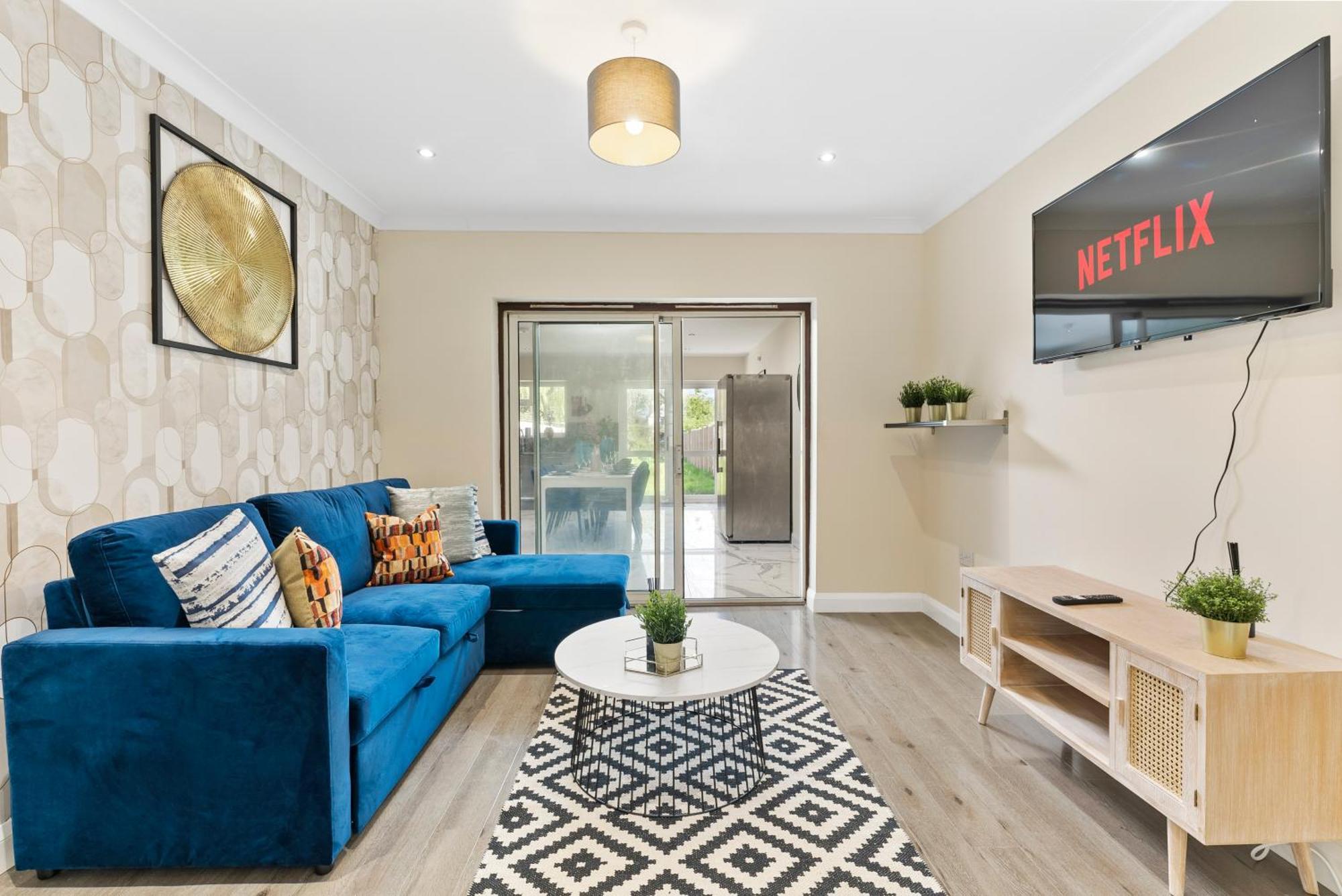 Stylish Wembley Gem - Parking -Sleeps 14 London Luaran gambar